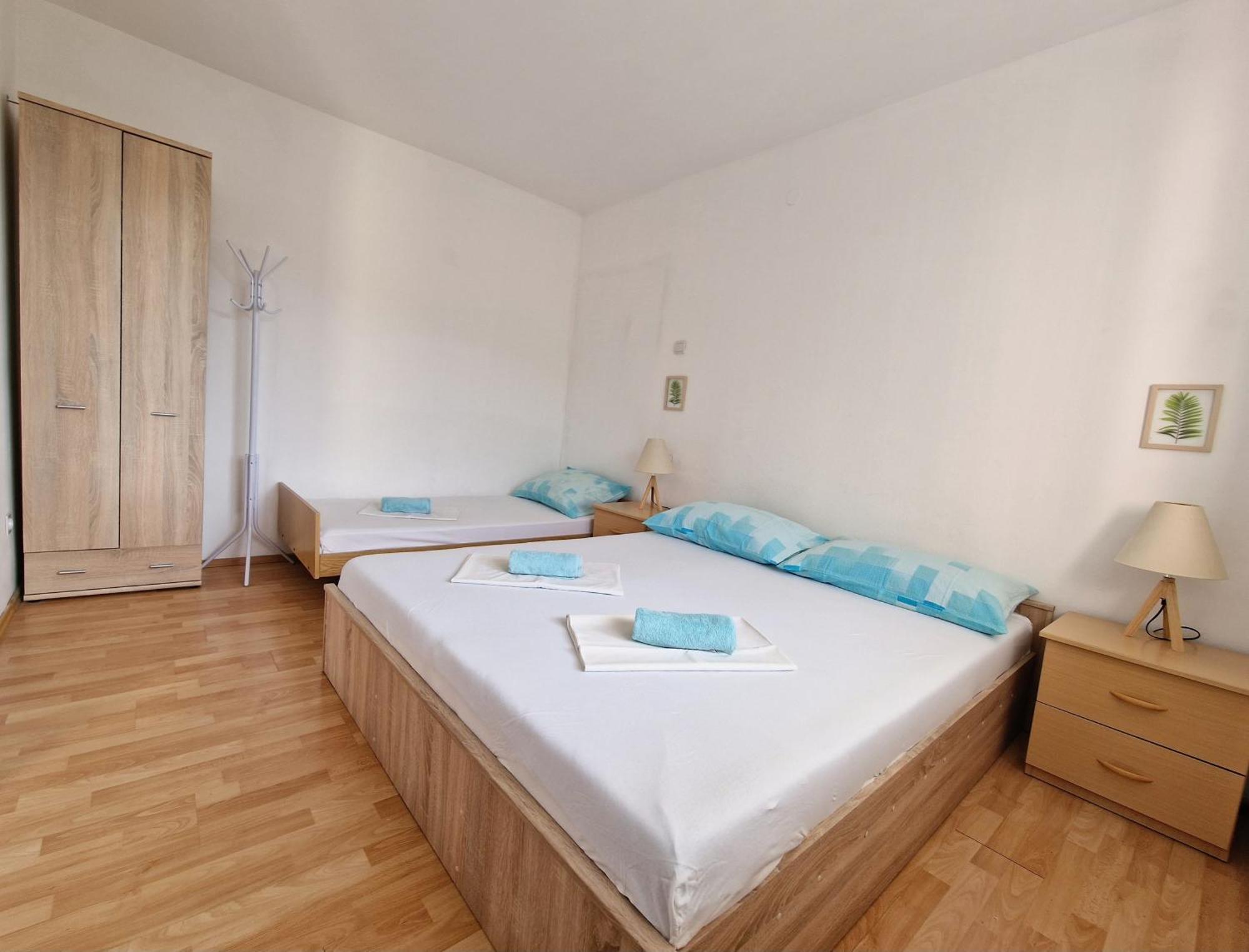Apartments By The Sea Podaca, Makarska - 6874 Номер фото