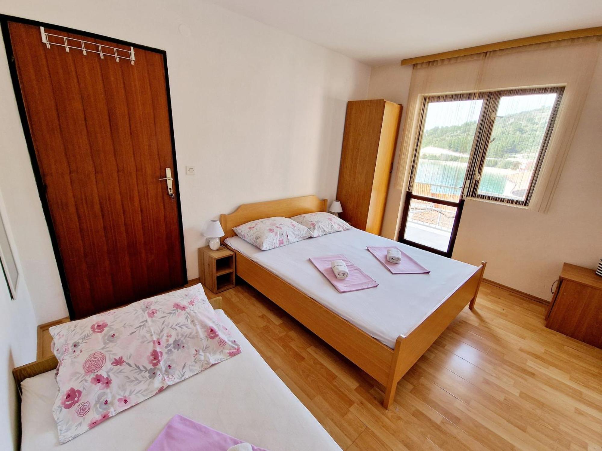 Apartments By The Sea Podaca, Makarska - 6874 Номер фото